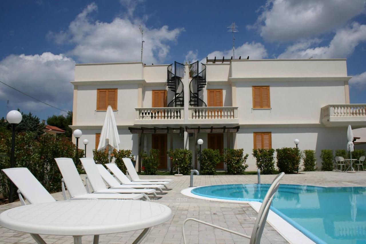 Appartamenti Ginevra Santa Maria al Bagno Ngoại thất bức ảnh